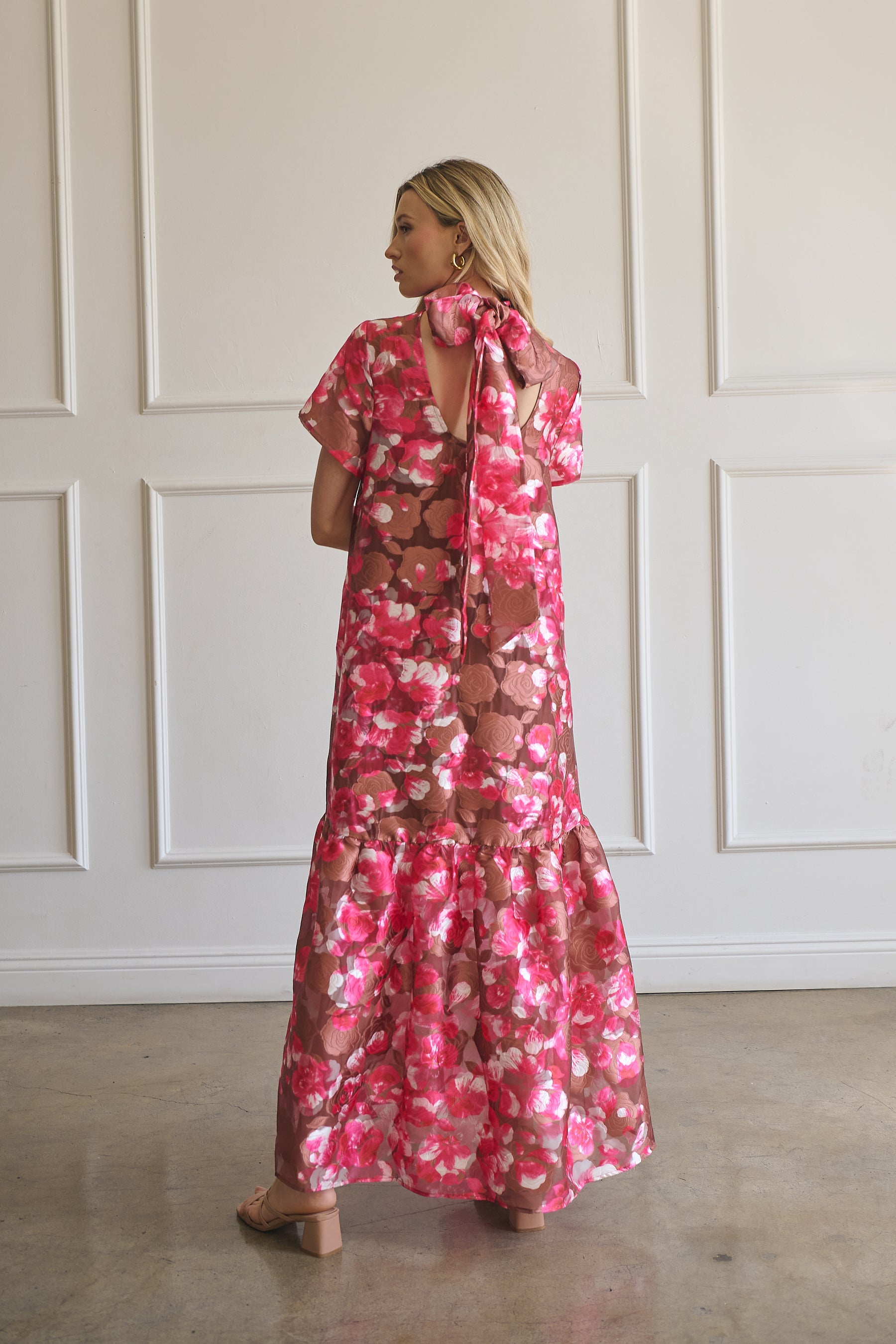 white christmas dresses Sugarlips Mersin Sheer Floral Jacquard Organza Mock Neck Short Sleeves Tiered Hem Shift Maxi Dress, Womens, L, Brown Multi white christmas dresses Sugarlips Mersin Sheer Floral Jacquard Organza Mock Neck Short Sleeves Tiered Hem Shift Maxi Dress, Womens, L, Brown Multi