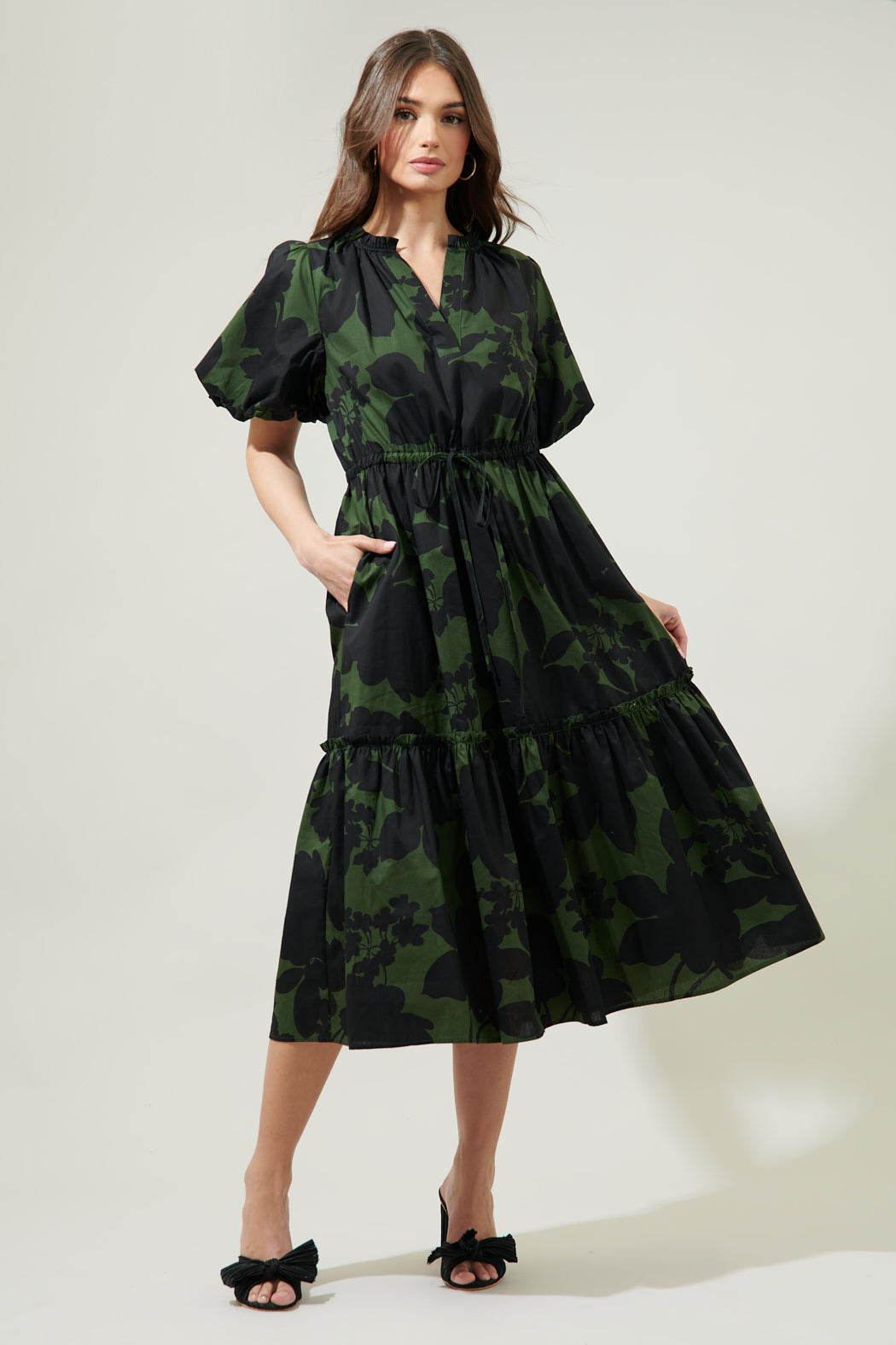 Night Moss Ginny Bubble Sleeve Midi Dress EMERALD-BLACK / XS by Sugarlips Night Moss Ginny Bubble Sleeve Midi Dress EMERALD-BLACK / XS by Sugarlips