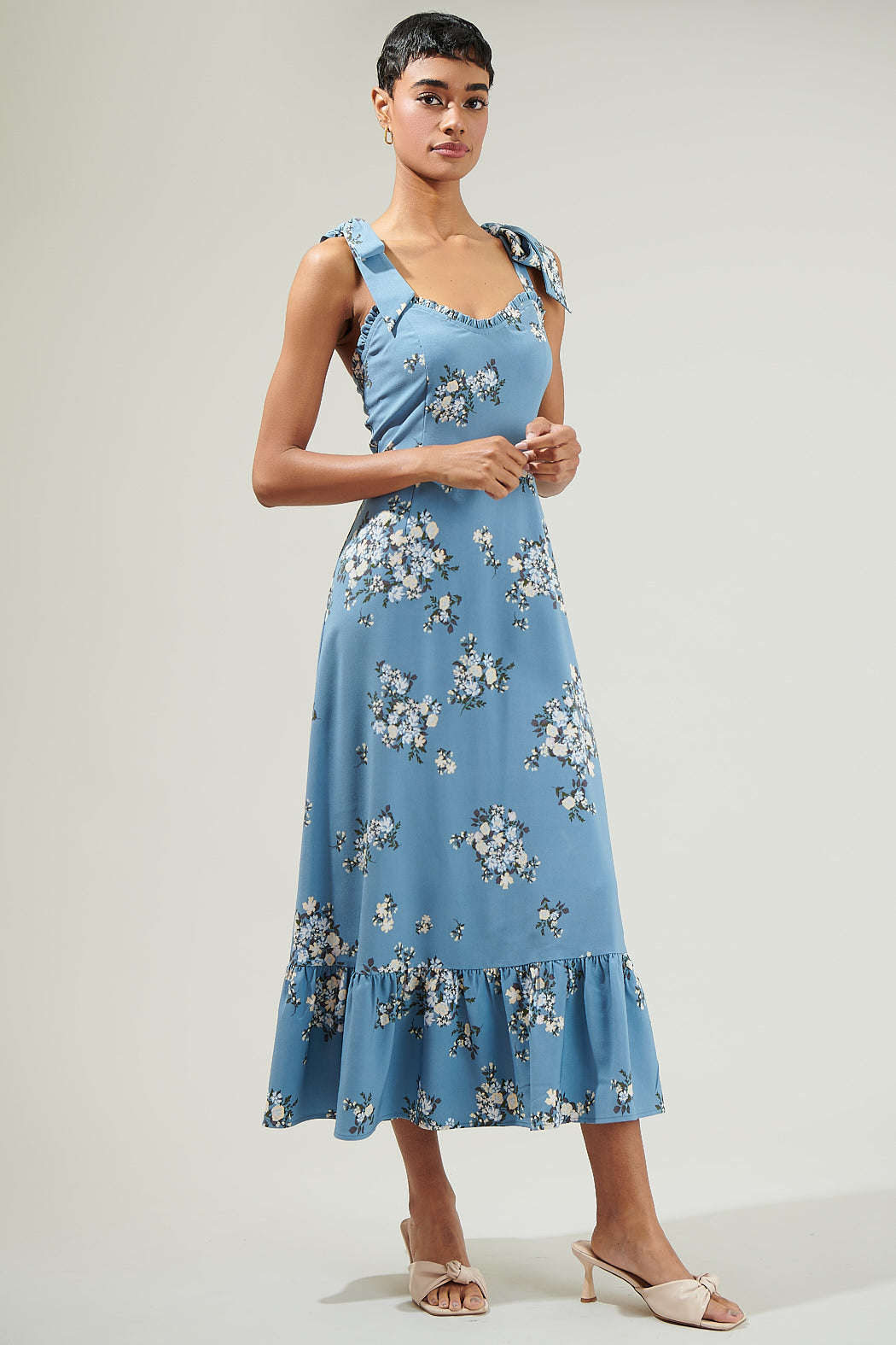 Moxie Floral Baker Tie Strap Midi Dress BLUE-MULTI / L by Sugarlips Moxie Floral Baker Tie Strap Midi Dress BLUE-MULTI / L by Sugarlips