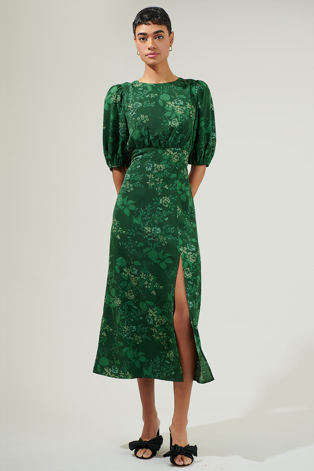 Woodland Floral Smocked Midi Dress Sugarlips Woodland Floral Smocked Midi Dress Sugarlips