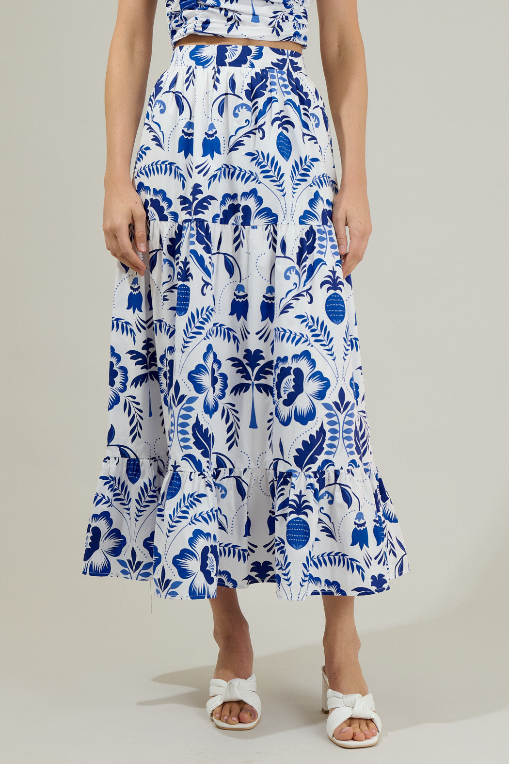 Marisol Floral Yaelle Flowy Maxi Skirt WHITE-BLUE / L by Sugarlips Marisol Floral Yaelle Flowy Maxi Skirt WHITE-BLUE / L by Sugarlips
