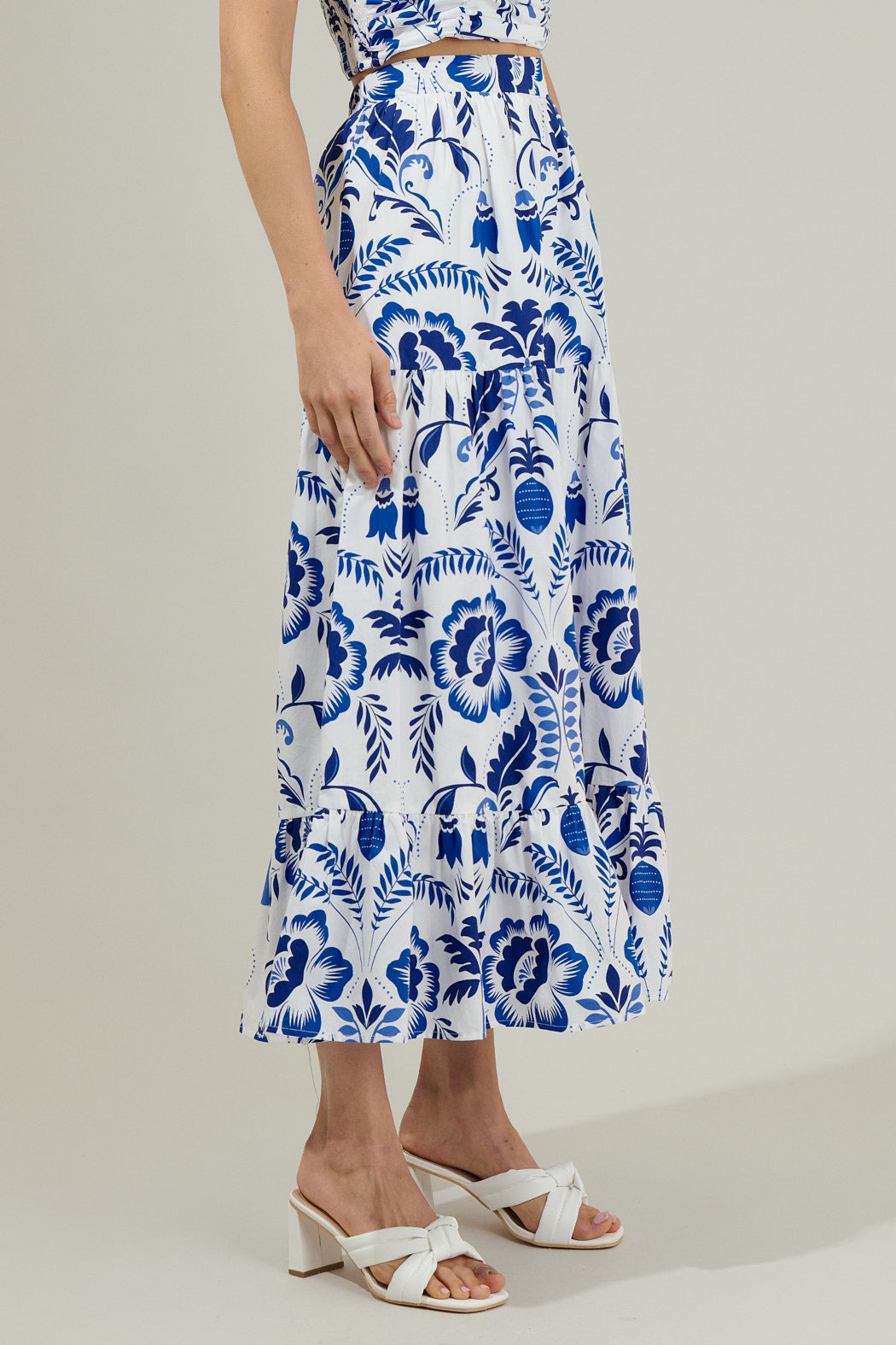 flowy dresses and skirts Dresses With Flowy Skirts