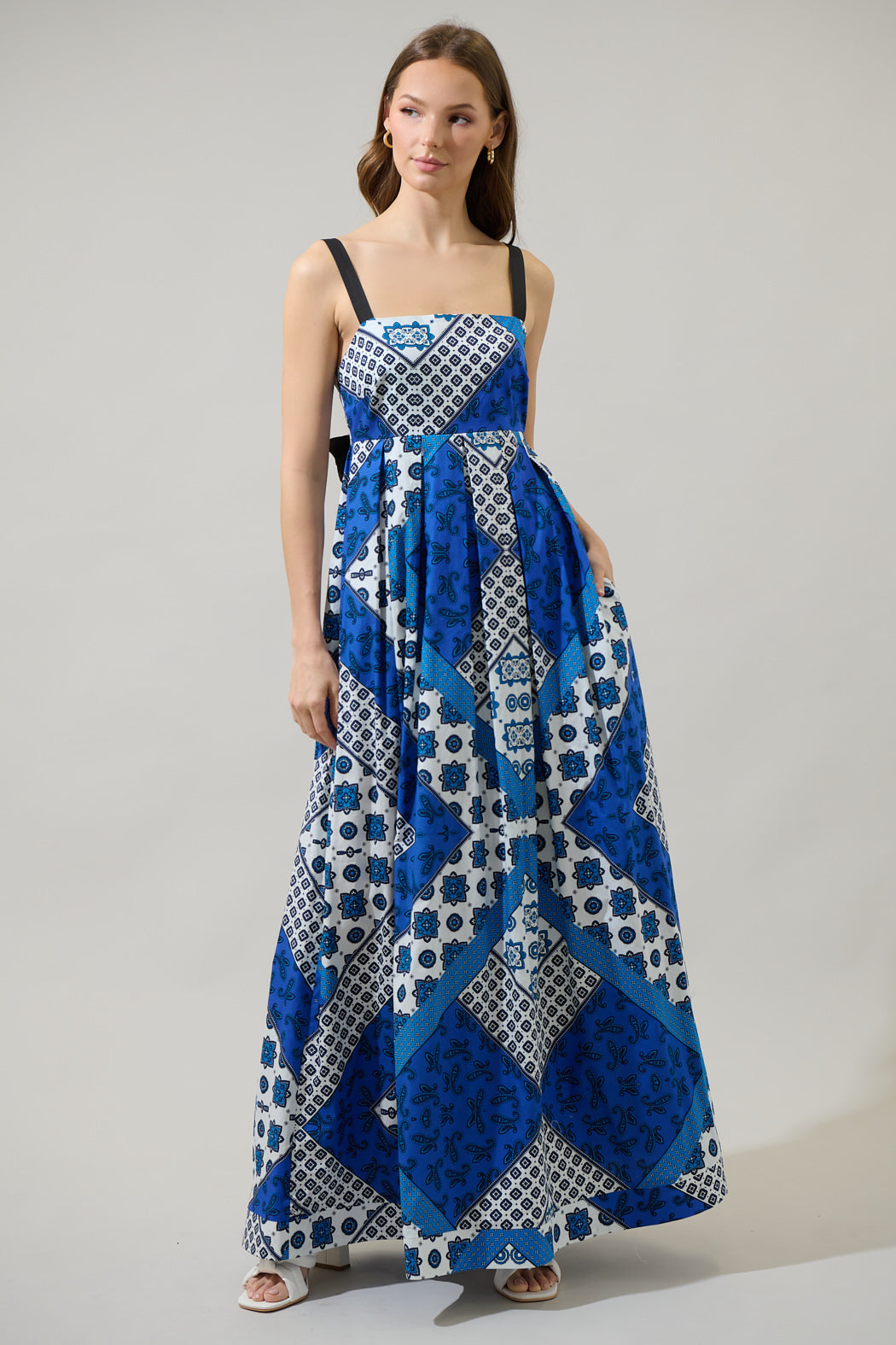 Roxy Fabiola Smock Back Pleated Maxi Dress WHITE-BLUES / M by Sugarlips Roxy Fabiola Smock Back Pleated Maxi Dress WHITE-BLUES / M by Sugarlips
