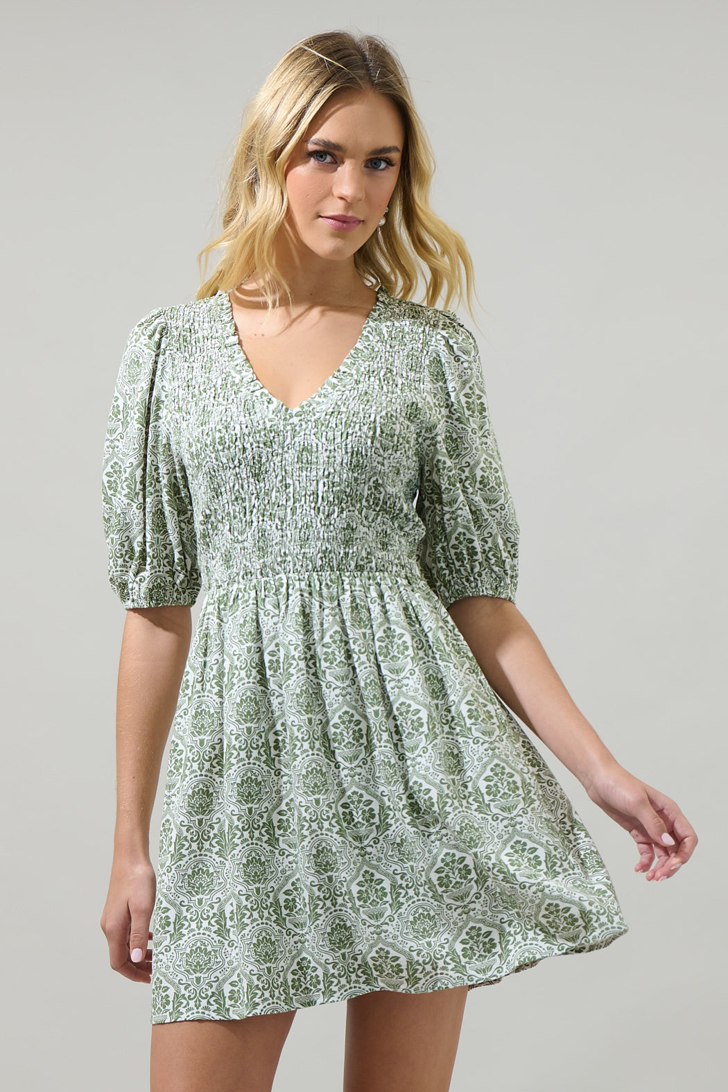 Estrada Floral Jile Smocked Mini Dress OLIVE-WHITE / S by Sugarlips Estrada Floral Jile Smocked Mini Dress OLIVE-WHITE / S by Sugarlips