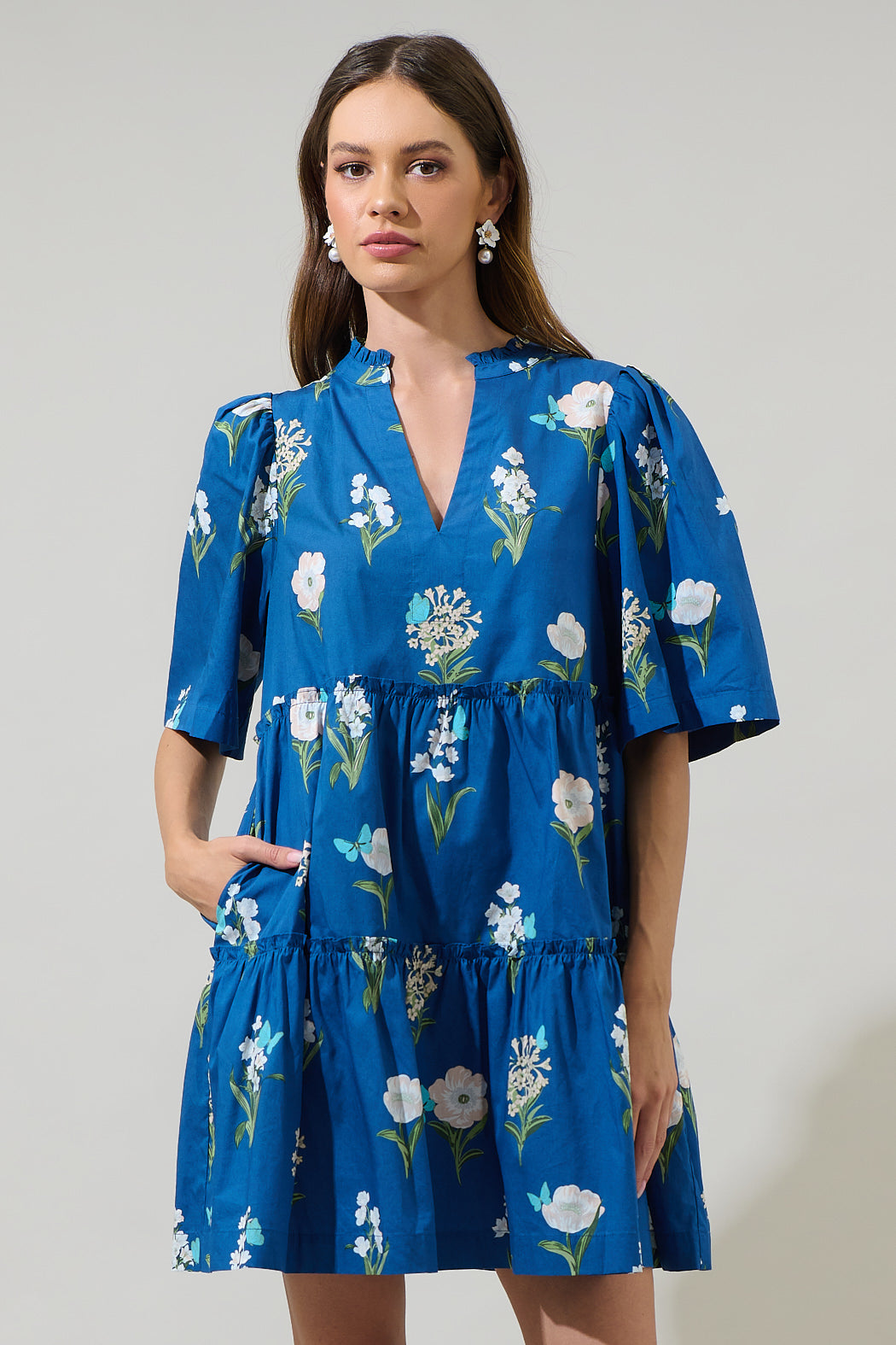 Madison Floral Dixie Split Neck Shift Dress BLUE-WHT-GRN / XS by Sugarlips Madison Floral Dixie Split Neck Shift Dress BLUE-WHT-GRN / XS by Sugarlips