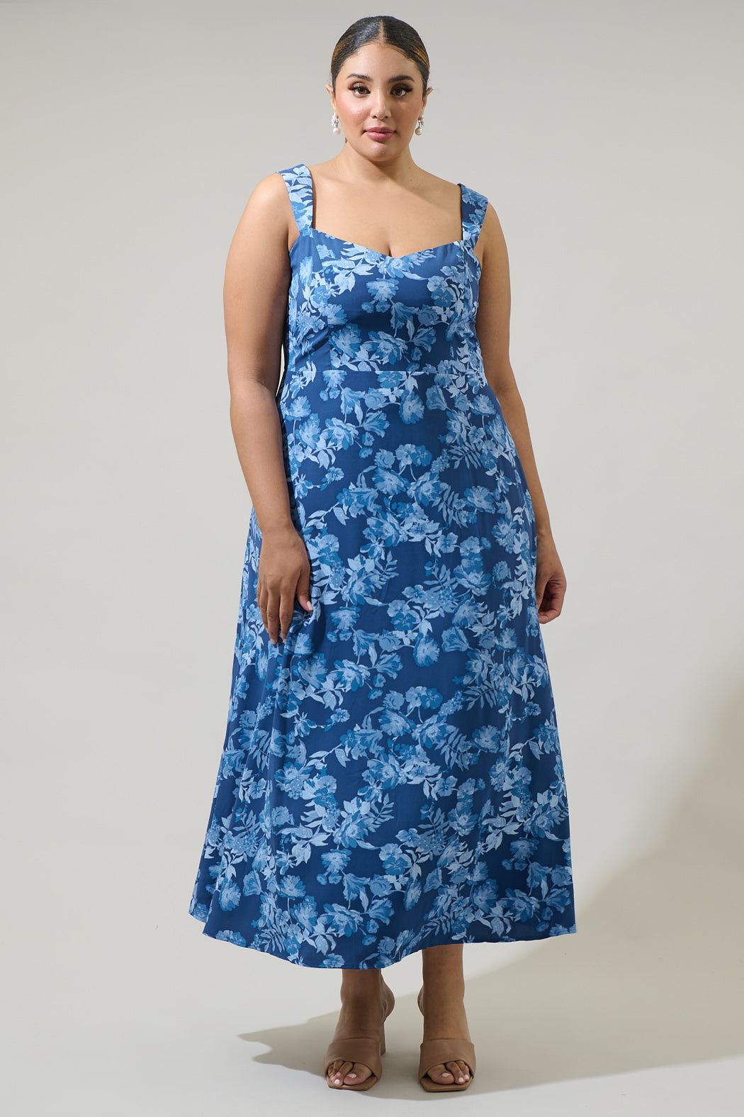 Bary Floral Smocked Maxi Dress Curve Sugarlips Bary Floral Smocked Maxi Dress Curve Sugarlips