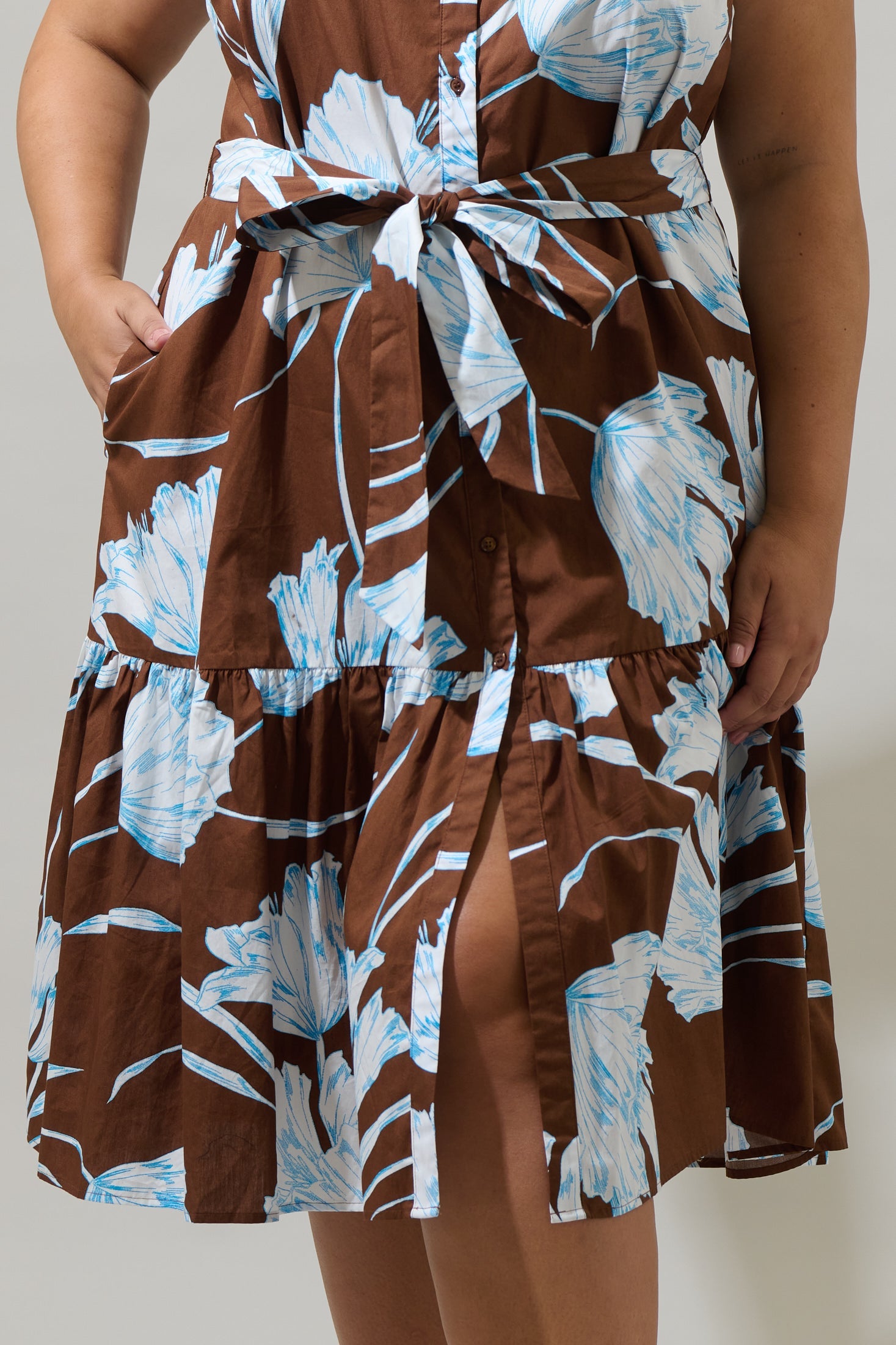SUGARLIPS Women's Zico Floral Print Midi Dress - Brown