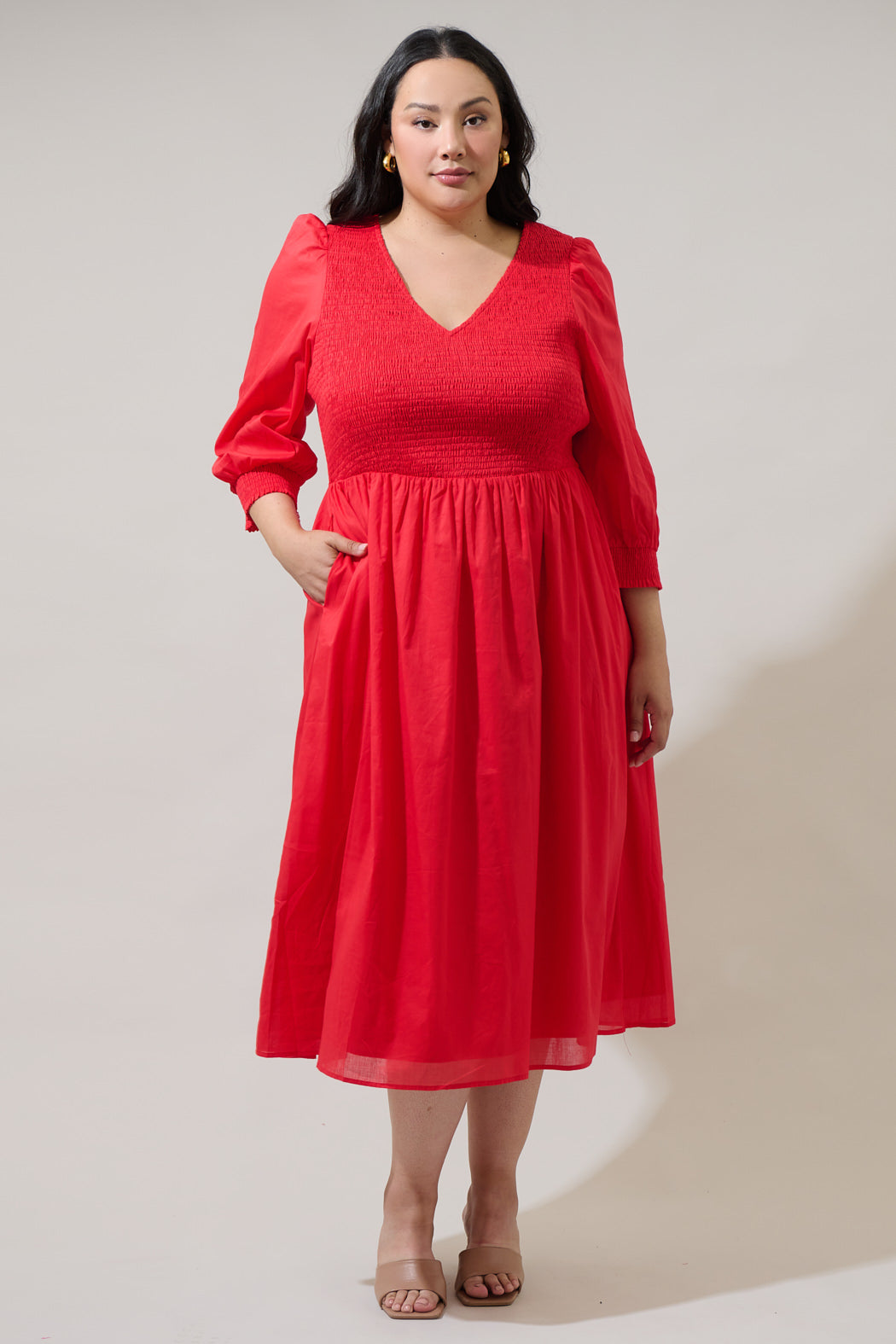 Zelda Smocked Long Sleeve Cotton Voile Midi Dress Curve KELLY-GREEN / 1X by Sugarlips Zelda Smocked Long Sleeve Cotton Voile Midi Dress Curve KELLY-GREEN / 1X by Sugarlips