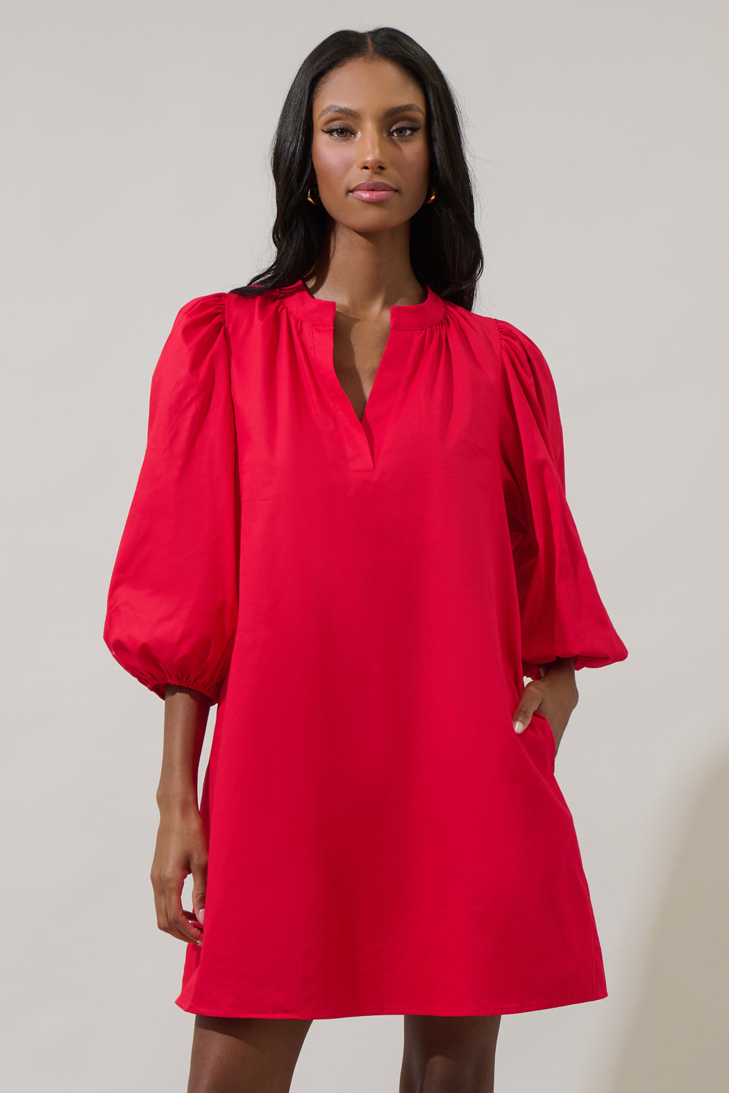 shift red dress THE Modern ICON WOVEN l FLYING TOMATO / S That hue is perfect for any occasion SSYS The Everly Scallop Trim