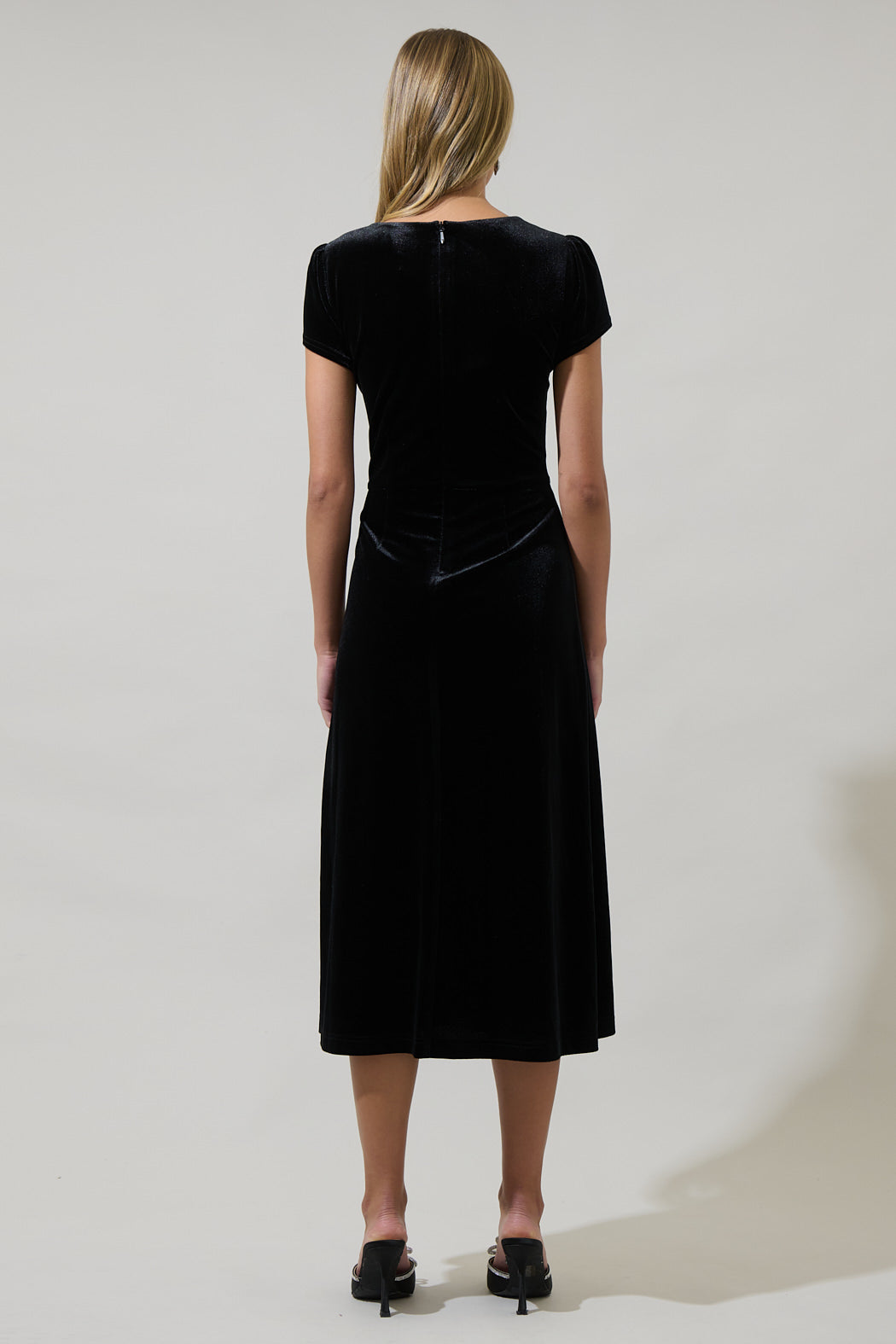 Fridley Velvet Cut Out Midi Dress Black / Xs by Sugarlips Fridley Velvet Cut Out Midi Dress Black / Xs by Sugarlips