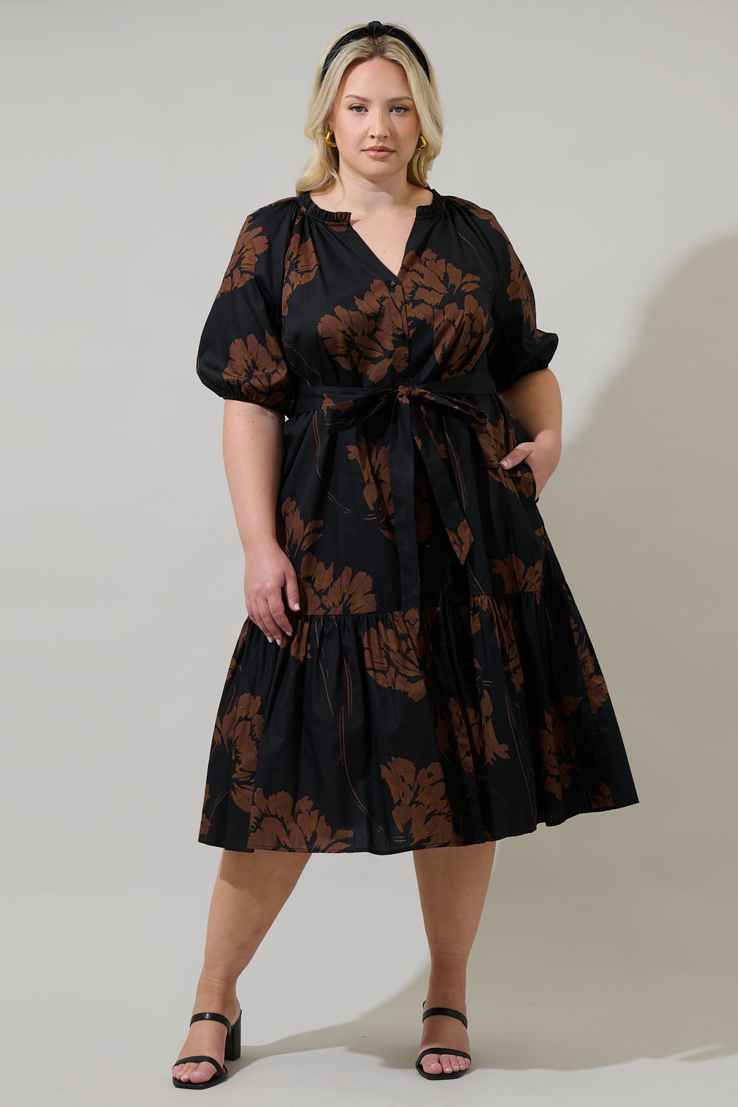 Celina Floral Wynette Tiered Midi Dress Curve Celina Floral Wynette Tiered Midi Dress Curve