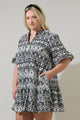 La Palma Floral Auggie Bell Sleeve Shift Dress Curve