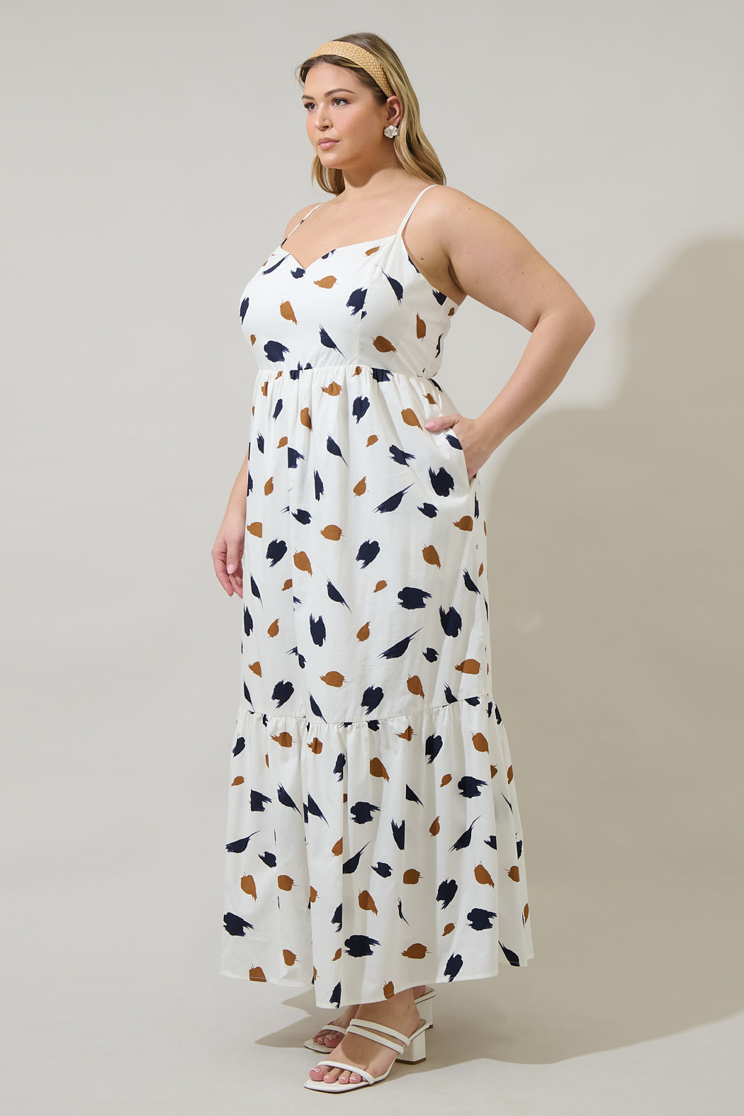 Devania Brush Cabana Flowy Maxi Dress Curve NAVY-MULTI / 2X by Sugarlips Devania Brush Cabana Flowy Maxi Dress Curve NAVY-MULTI / 2X by Sugarlips