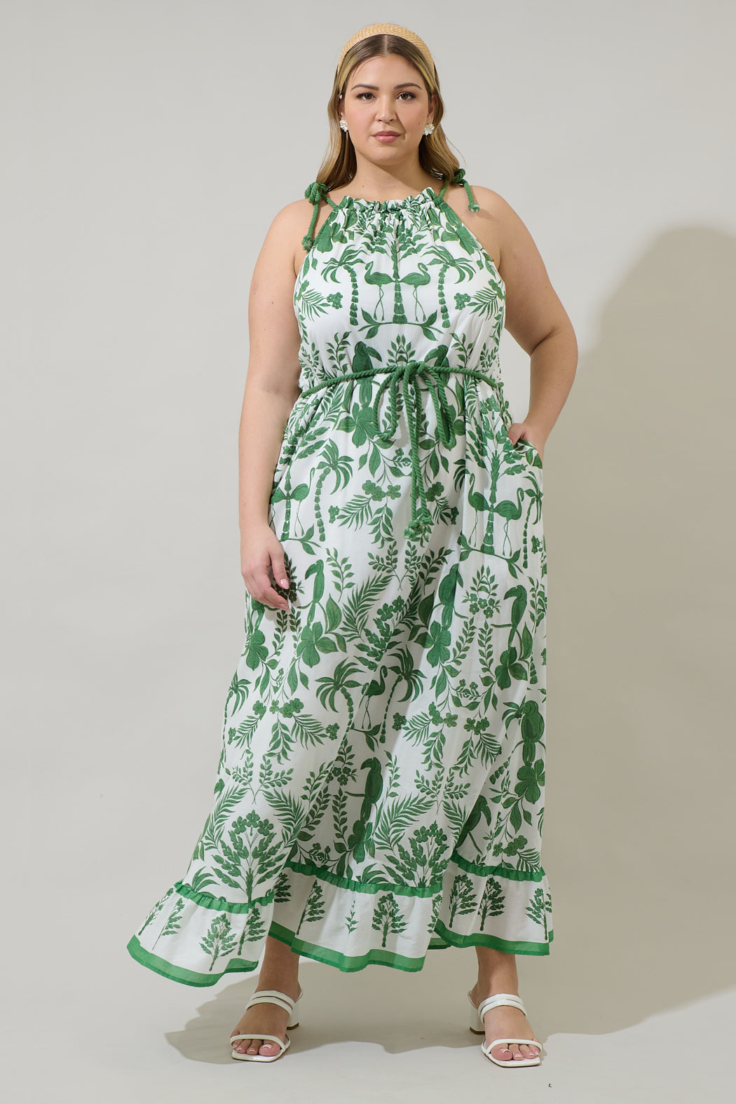 Kimana Floral Halter Neck Maxi Dress Curve – Sugarlips