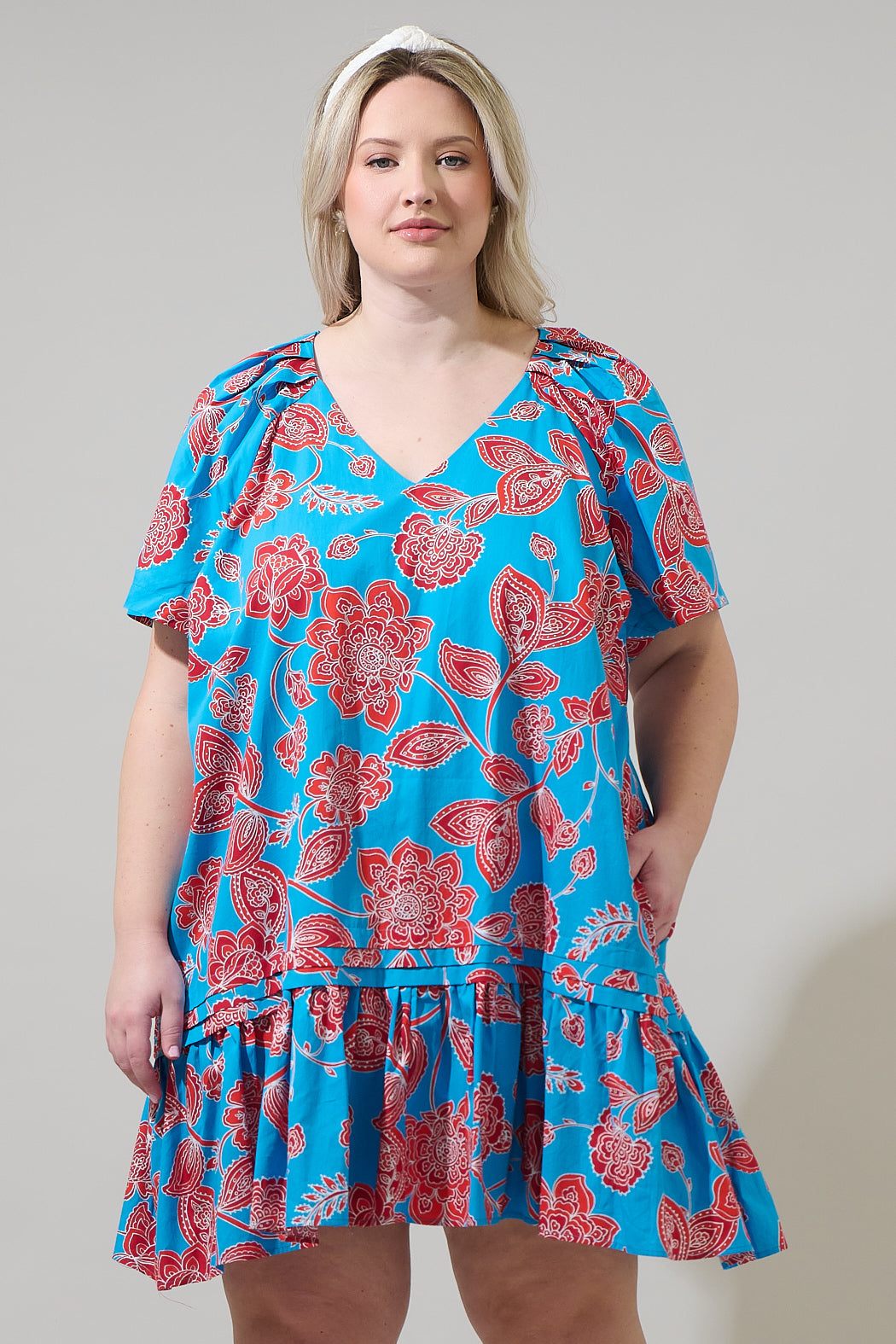 Ripon Floral Seruma Drop Waist Shift Dress Curve BLUE-RED-MULTI / 1x by Sugarlips Ripon Floral Seruma Drop Waist Shift Dress Curve BLUE-RED-MULTI / 1x by Sugarlips