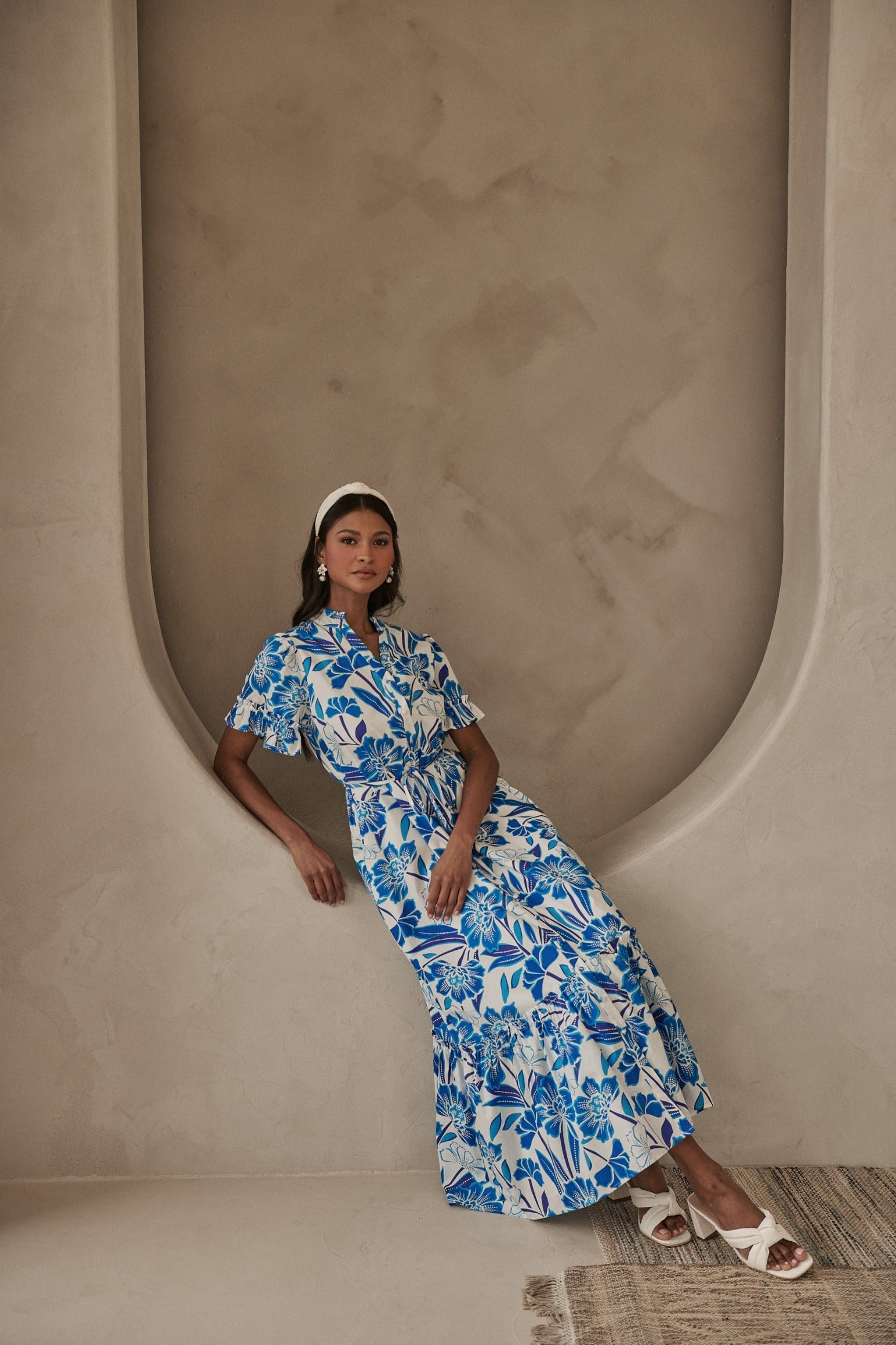 Maci Floral Alna Button Up Midi Dress White-Blue-Multi / M by Sugarlips Maci Floral Alna Button Up Midi Dress White-Blue-Multi / M by Sugarlips