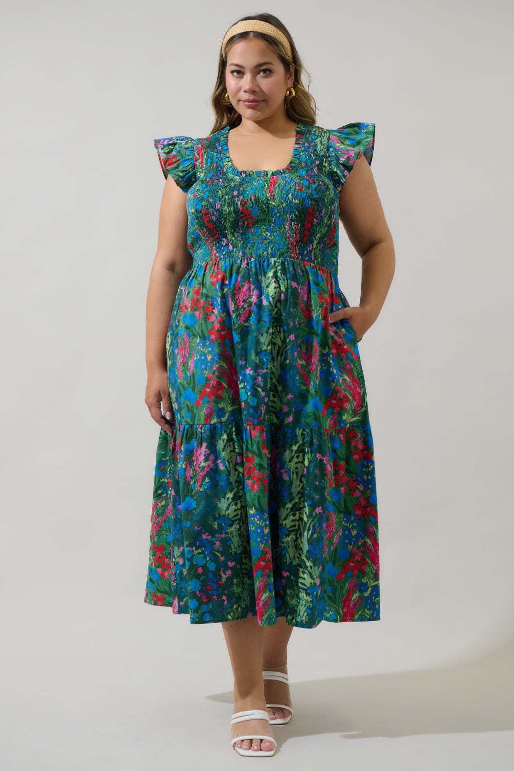 Devin Floral Glare Smock Tiered Midi Dress Curve Devin Floral Glare Smock Tiered Midi Dress Curve