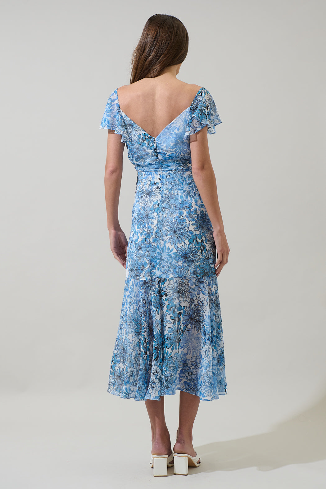Tierra Floral Nadia Ruched Midi Dress Blues / L by Sugarlips Tierra Floral Nadia Ruched Midi Dress Blues / L by Sugarlips