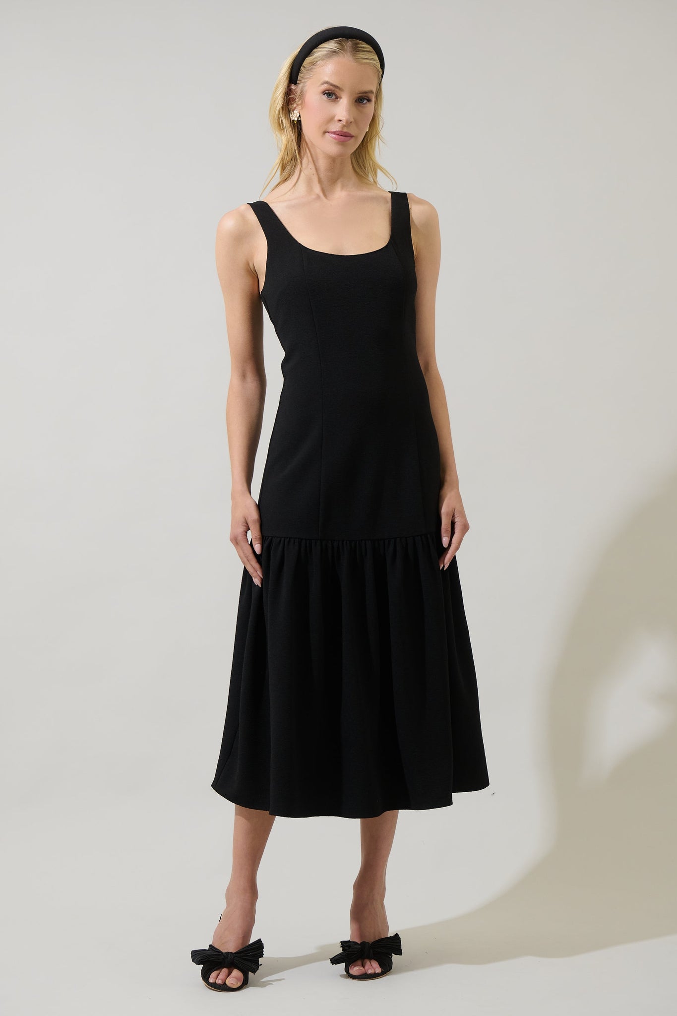 Briella Sleeveless Midi Dress
