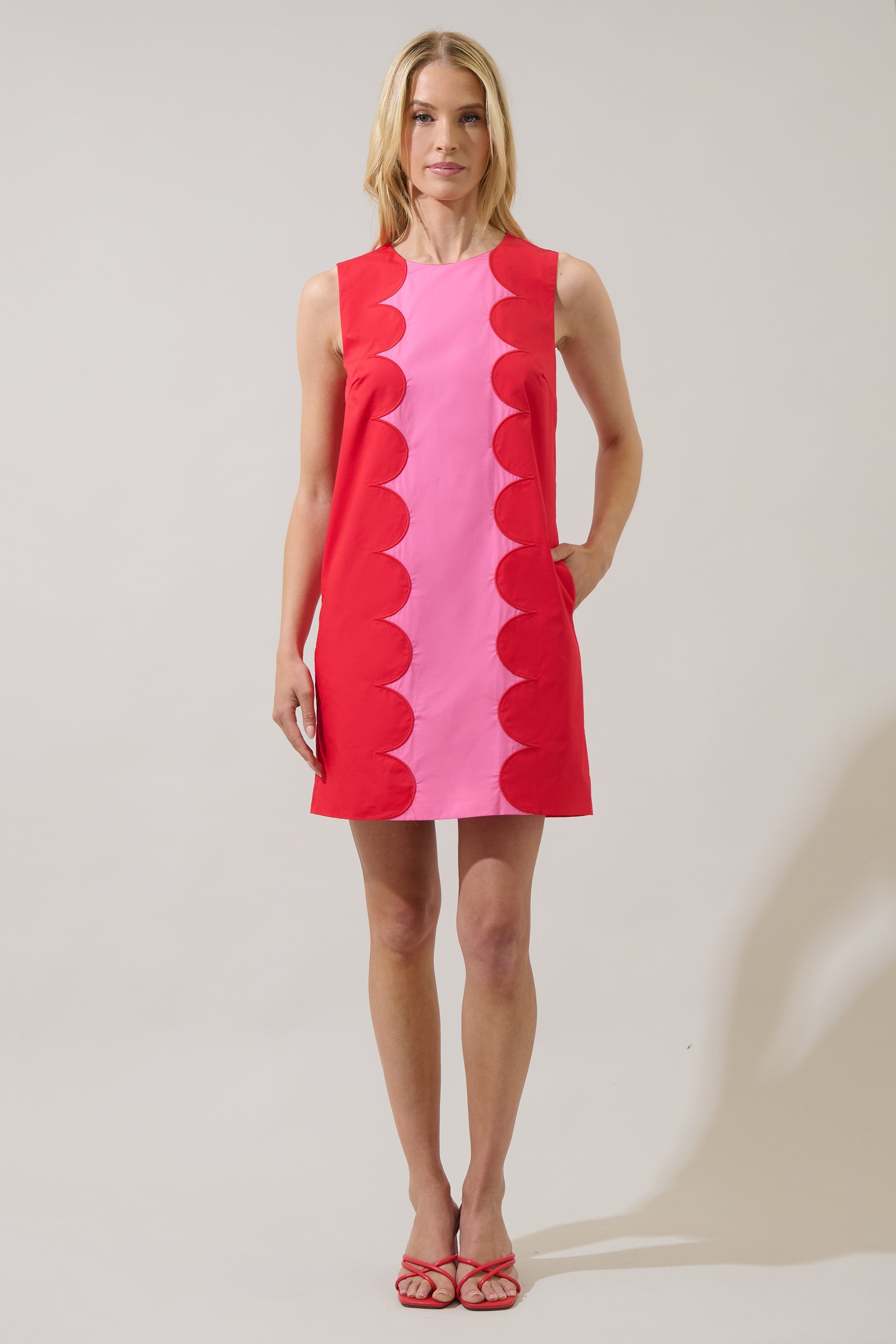 Sugarlips Elliana Color Block Crew Neck Sleeveless Mini Shift Dress, Womens, M, Kelly/Cerulean Sugarlips Elliana Color Block Crew Neck Sleeveless Mini Shift Dress, Womens, M, Kelly/Cerulean