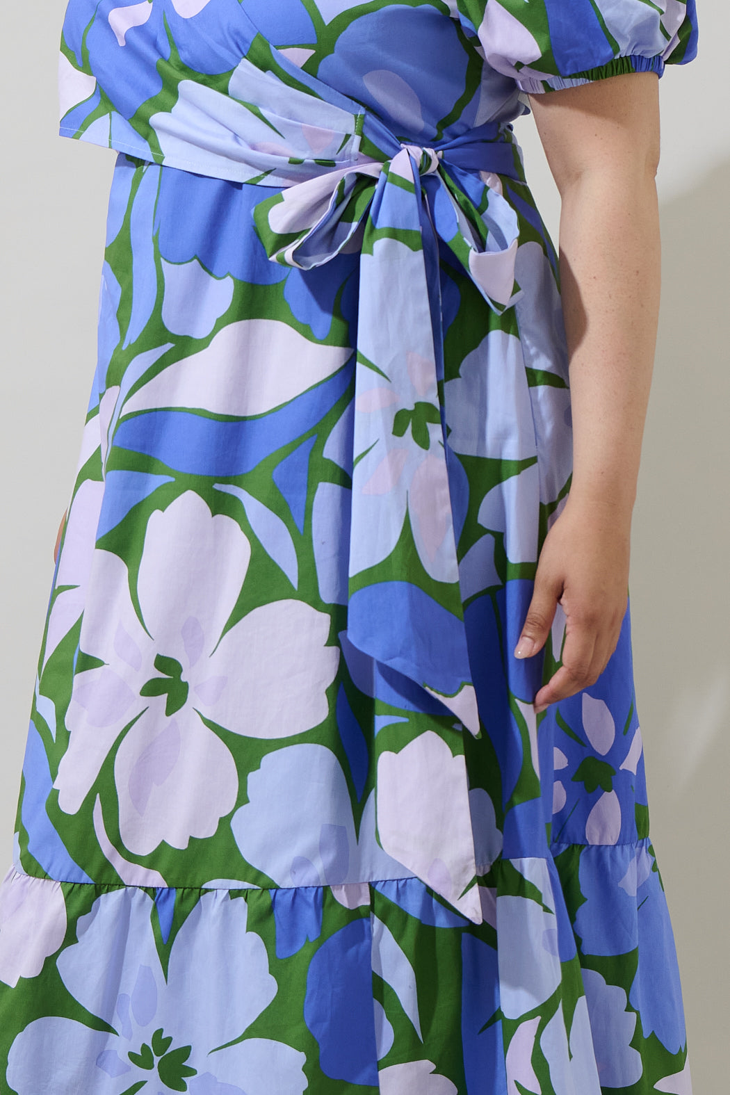 Dayana Floral Poplin Wrap Midi Dress Curve Sugarlips Dayana Floral Poplin Wrap Midi Dress Curve Sugarlips