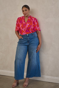 Charly Abstract Keira Ruffle Top Curve