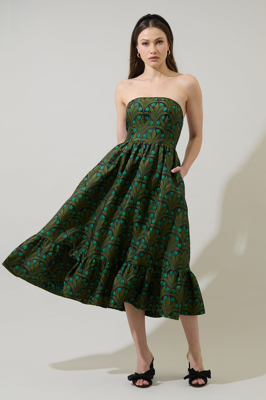 floral strapless midi dress Lahita Plum Kick pleat at the back Strapless Midi Dress with Metallic