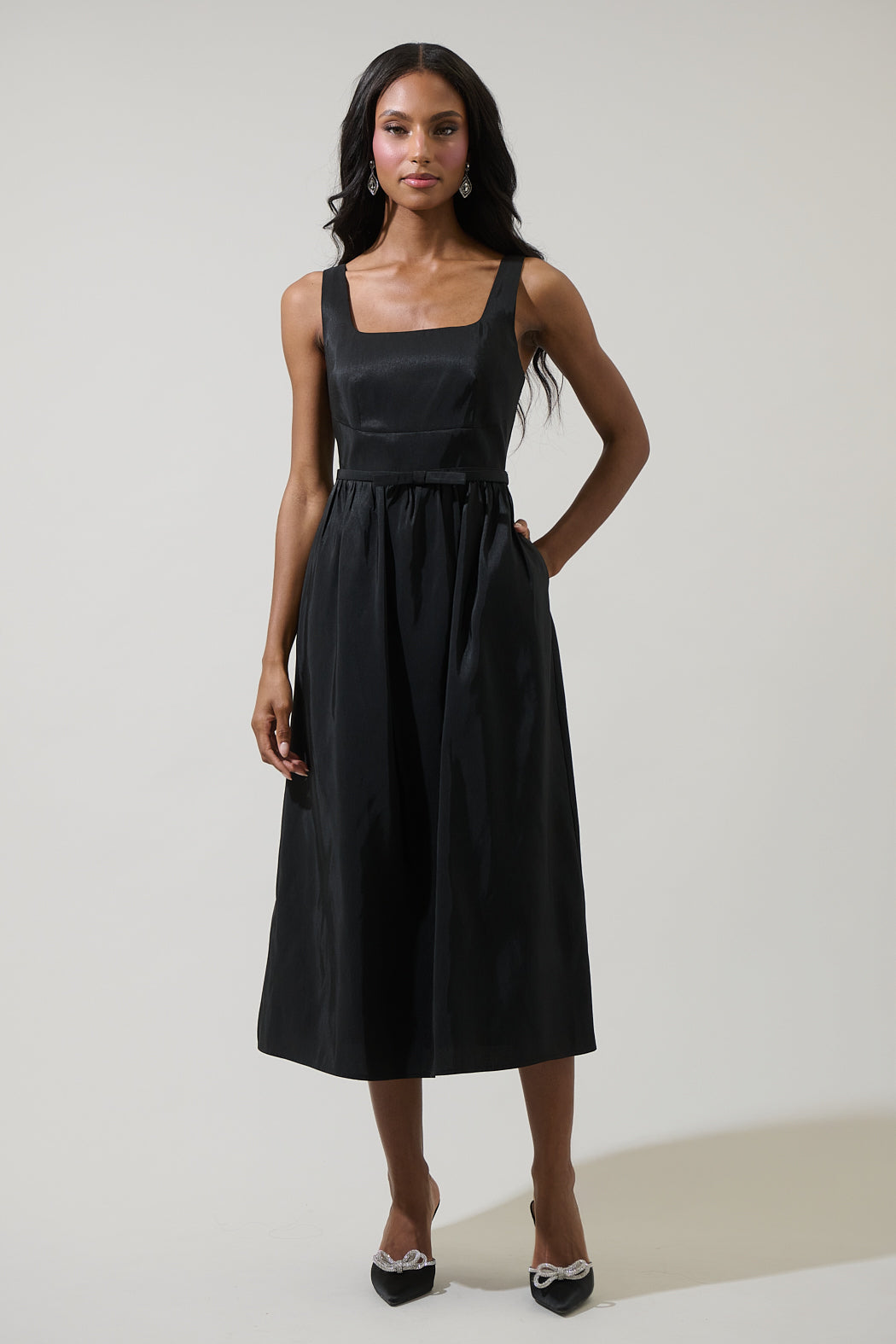 casual pleated midi dress SHEIN Lady Women's White Plus Size Classic V-Neck Pleated Midi Dress With Short Sleeves Smart Casual Elegant Look Wedding Formal Brunch Party Guest