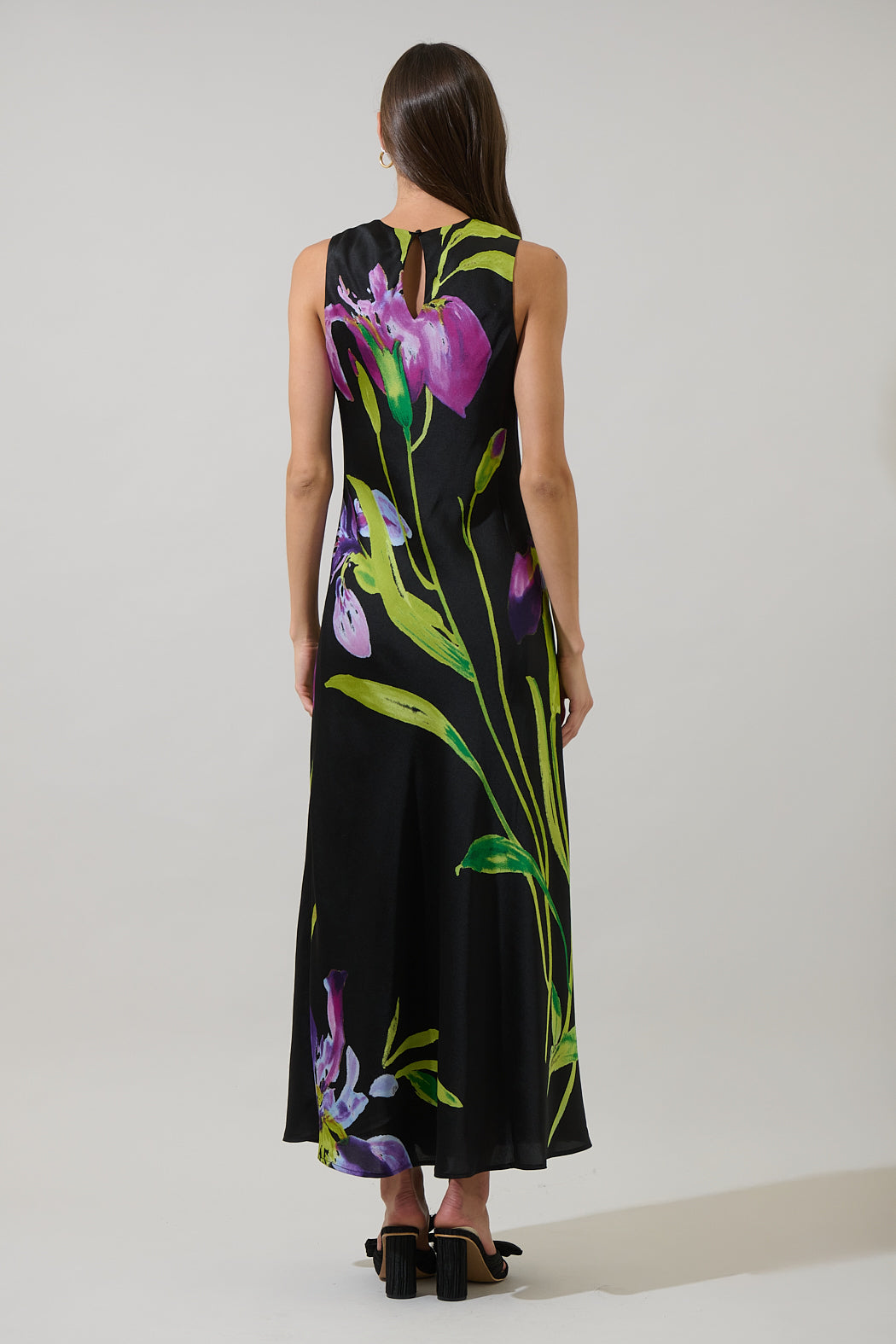 Varkey Floral Saisha Satin Midi Dress Purple-Black / M by Sugarlips Varkey Floral Saisha Satin Midi Dress Purple-Black / M by Sugarlips