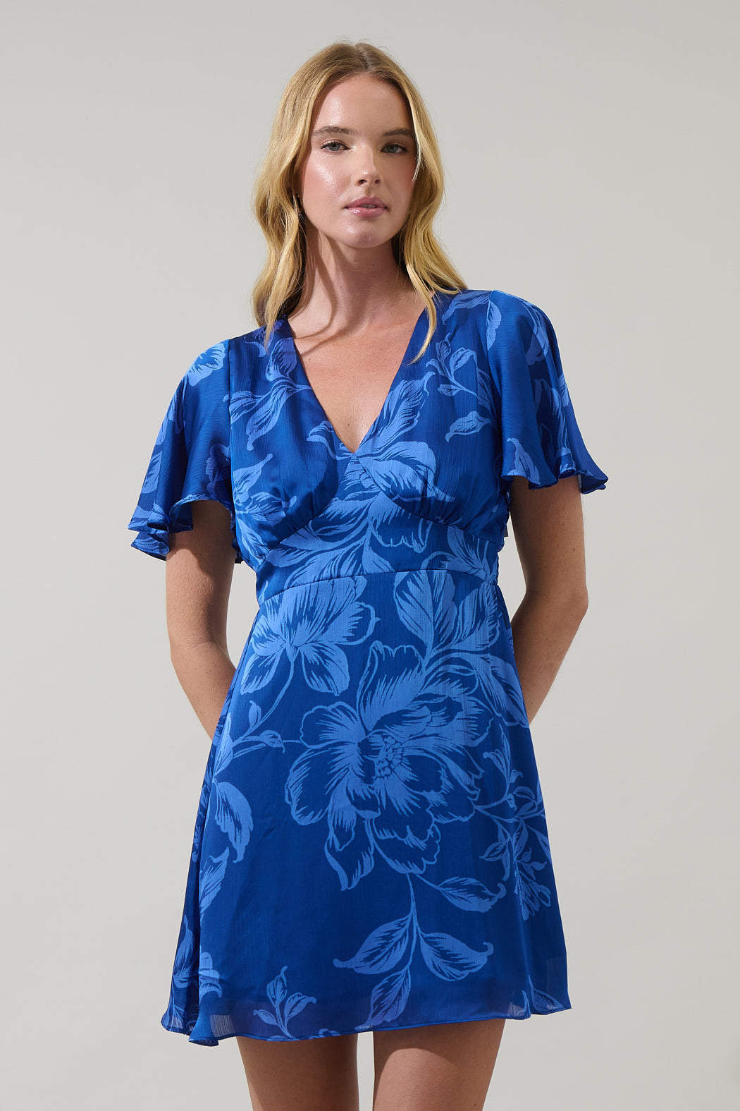 Ciara Floral Emeny Short Sleeve Mini Dress XL / Navy Ciara Floral Emeny Short Sleeve Mini Dress XL / Navy