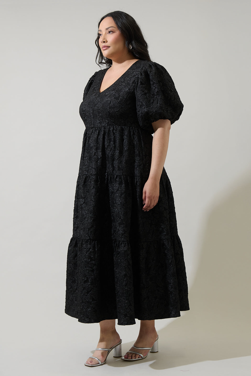 Arielle Jacquard Maxi Tiered Dress Curve – Sugarlips