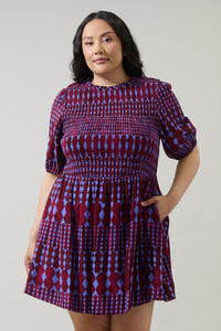 Ramsay Abstract Sulen Smocked Mini Dress Curve