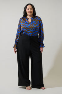 Krista Abstract Minda Keyhole Blouse Curve