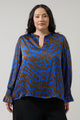 Krista Abstract Minda Keyhole Blouse Curve