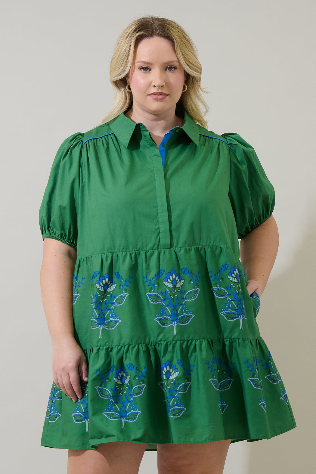 Meridy Floral Burie Tiered Mini Dress Curve KELLY-BLUE-MUL / 1x by Sugarlips Meridy Floral Burie Tiered Mini Dress Curve KELLY-BLUE-MUL / 1x by Sugarlips