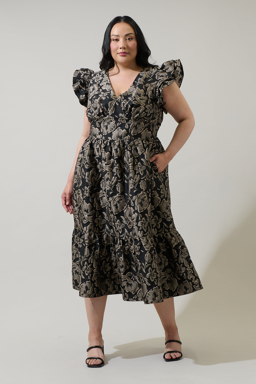 Lyla Jacquard Zayla Midi Dress Curve Black-Silver / 1x by Sugarlips Lyla Jacquard Zayla Midi Dress Curve Black-Silver / 1x by Sugarlips