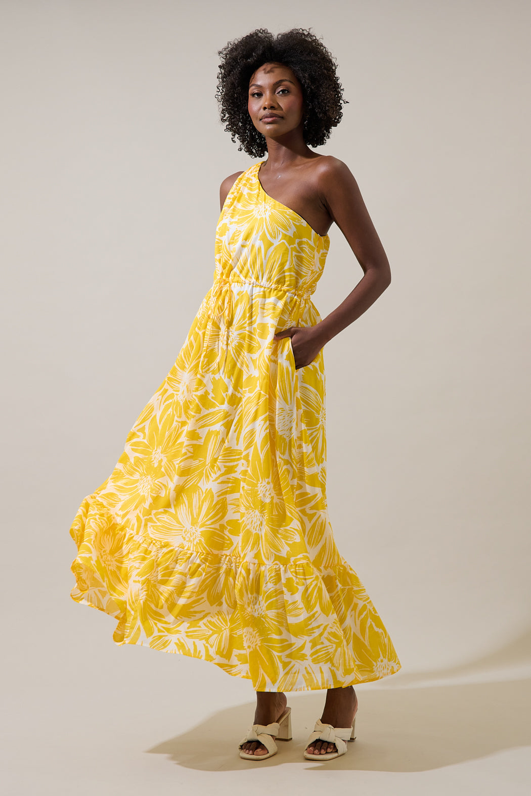 Joni Floral One Shoulder Maxi Dress - Cream/Gold / M Joni Floral One Shoulder Maxi Dress - Cream/Gold / M