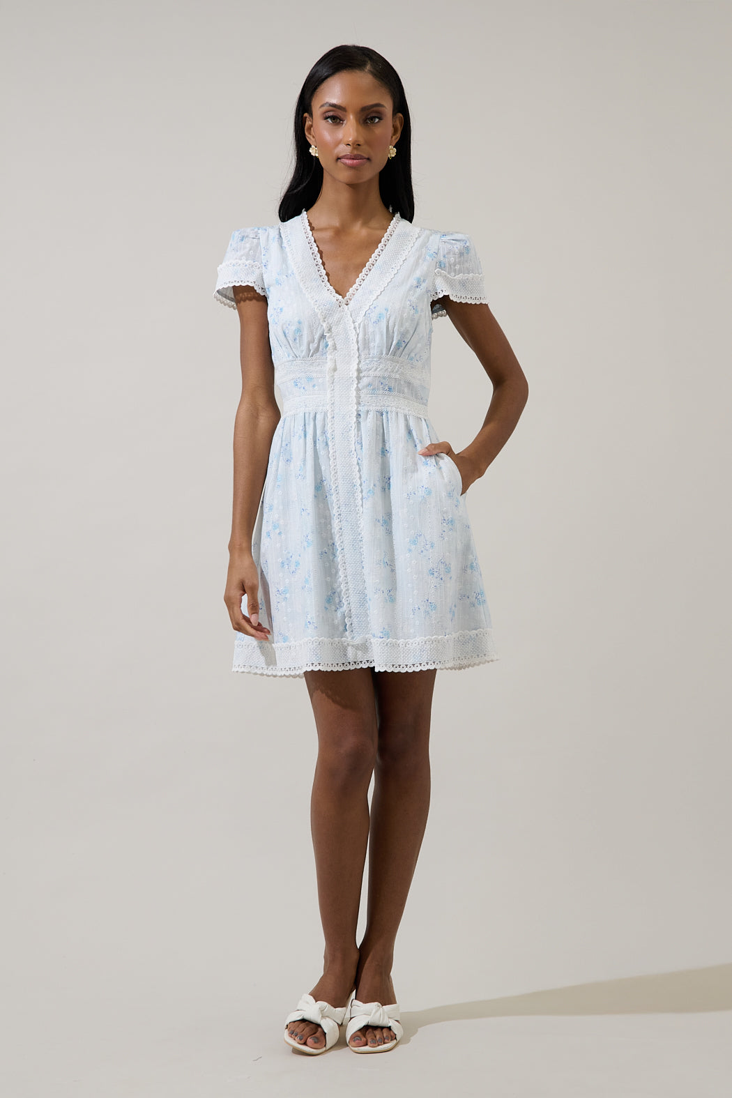 Karen Floral Lace Mini Dress LT-BLUE / XS by Sugarlips Karen Floral Lace Mini Dress LT-BLUE / XS by Sugarlips