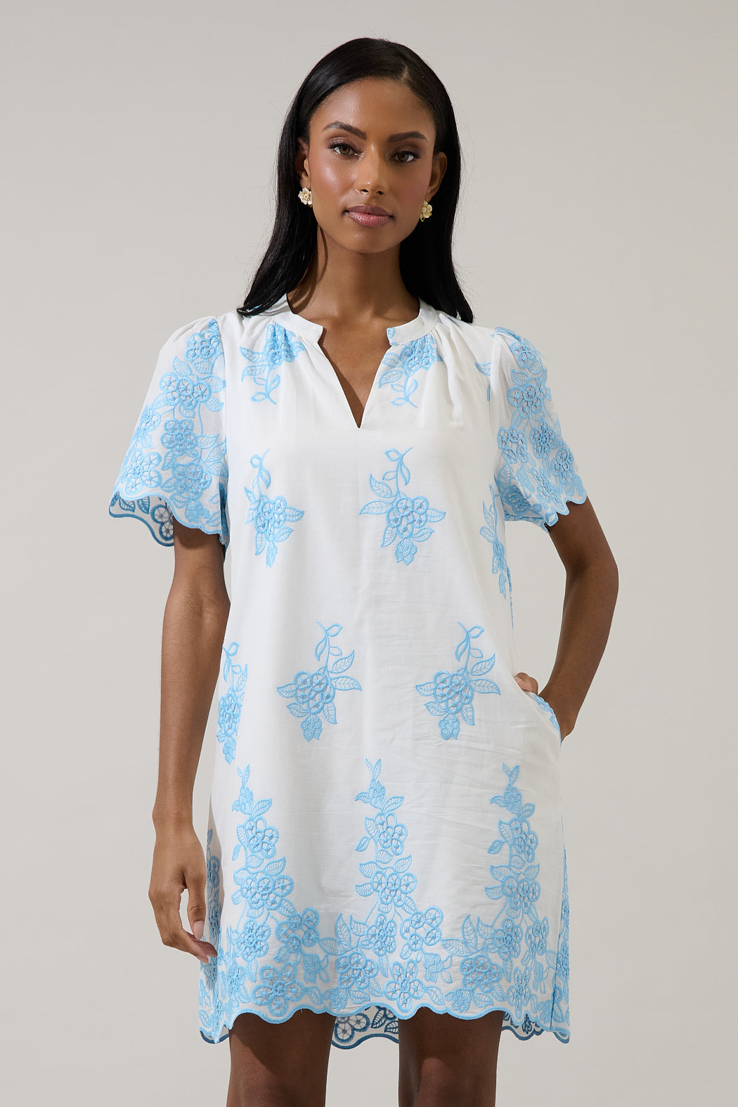 Tannia Embroidered Shift Mini Dress WHITE-BLUE / S