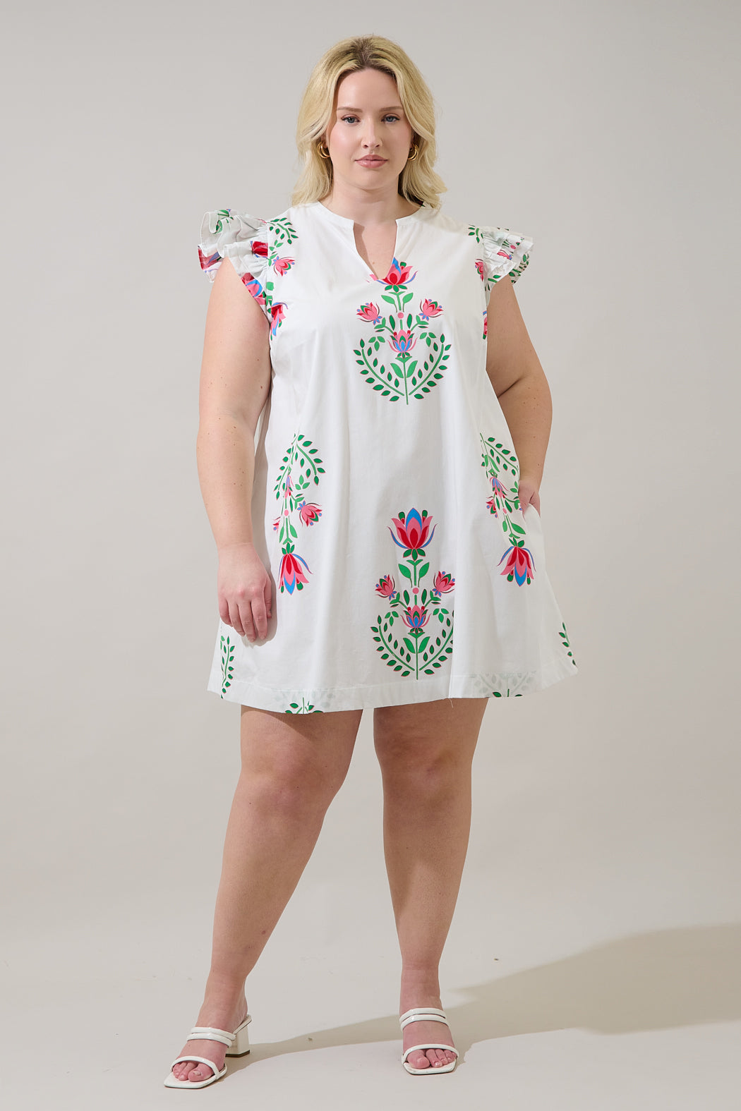 Evalyn Ruffle Mini Dress Saury Floral Curve WHT-GRN-MUL / 3X by Sugarlips Evalyn Ruffle Mini Dress Saury Floral Curve WHT-GRN-MUL / 3X by Sugarlips