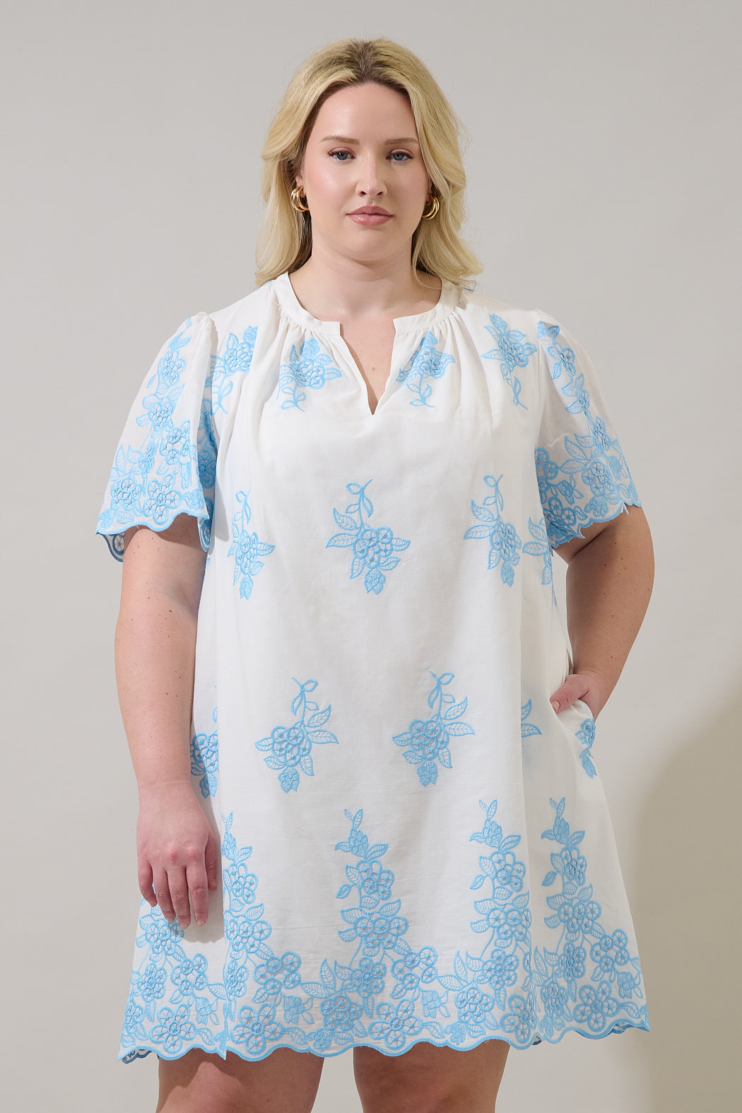 Tannia Embroidered Shift Mini Dress Curve Sugarlips Tannia Embroidered Shift Mini Dress Curve Sugarlips