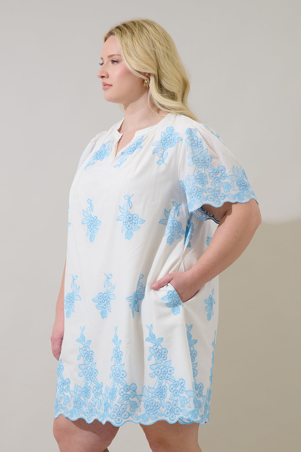 Tannia Embroidered Shift Mini Dress Curve Sugarlips Tannia Embroidered Shift Mini Dress Curve Sugarlips