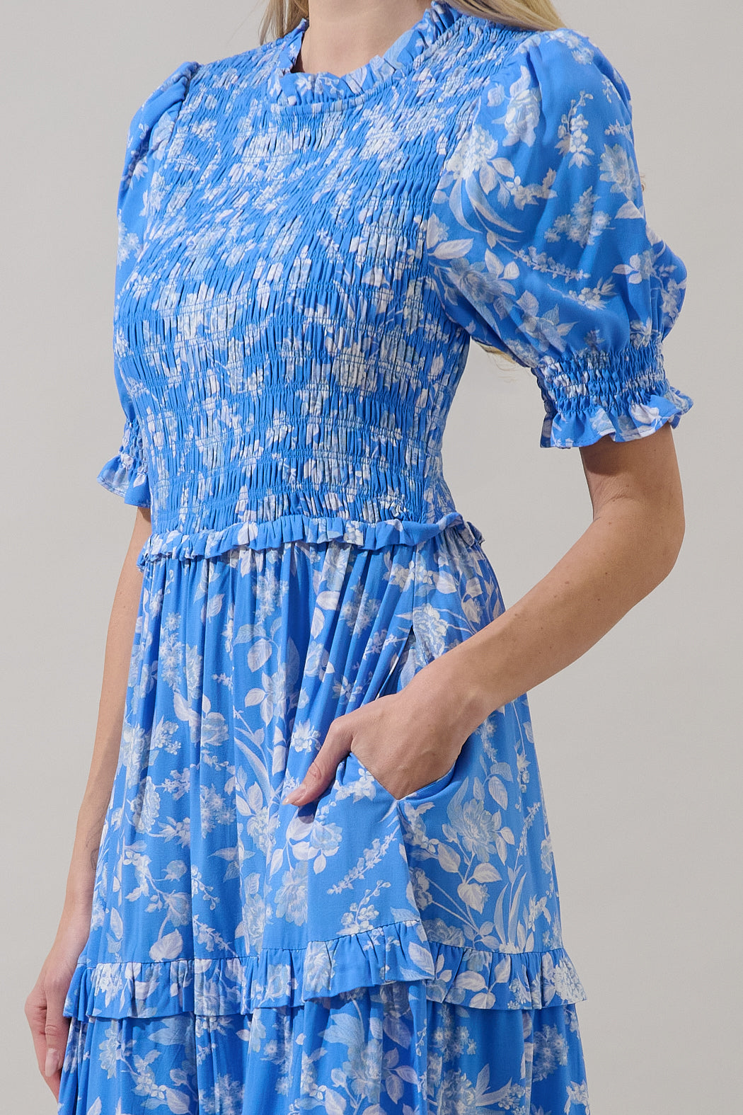 odella midi dress Women's Odella V-Neck Midi Dress in Blue