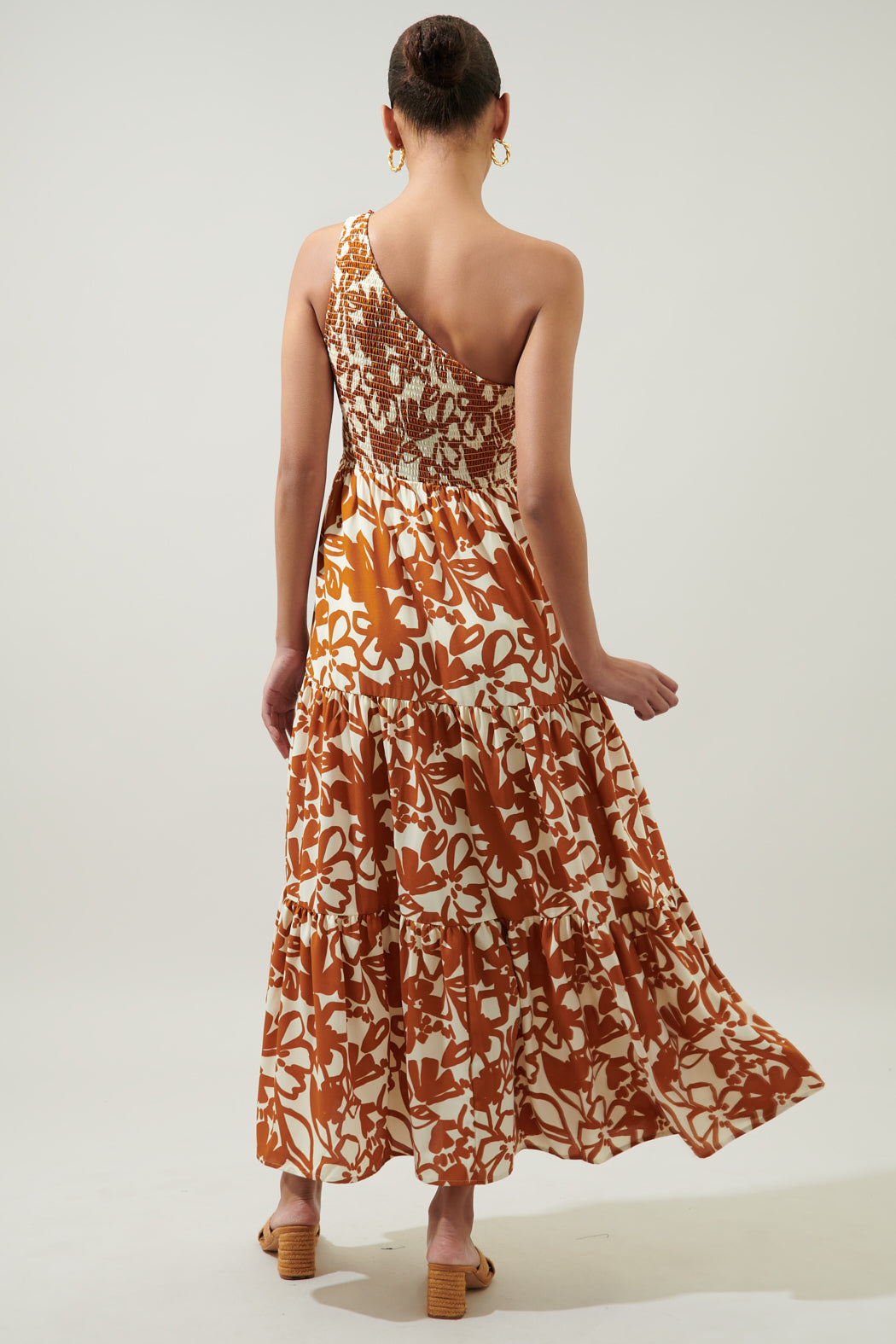 caramel savana dream maxi dress Savana Dream Caramel Strapless Buttonned Midi Dres FARM Rio